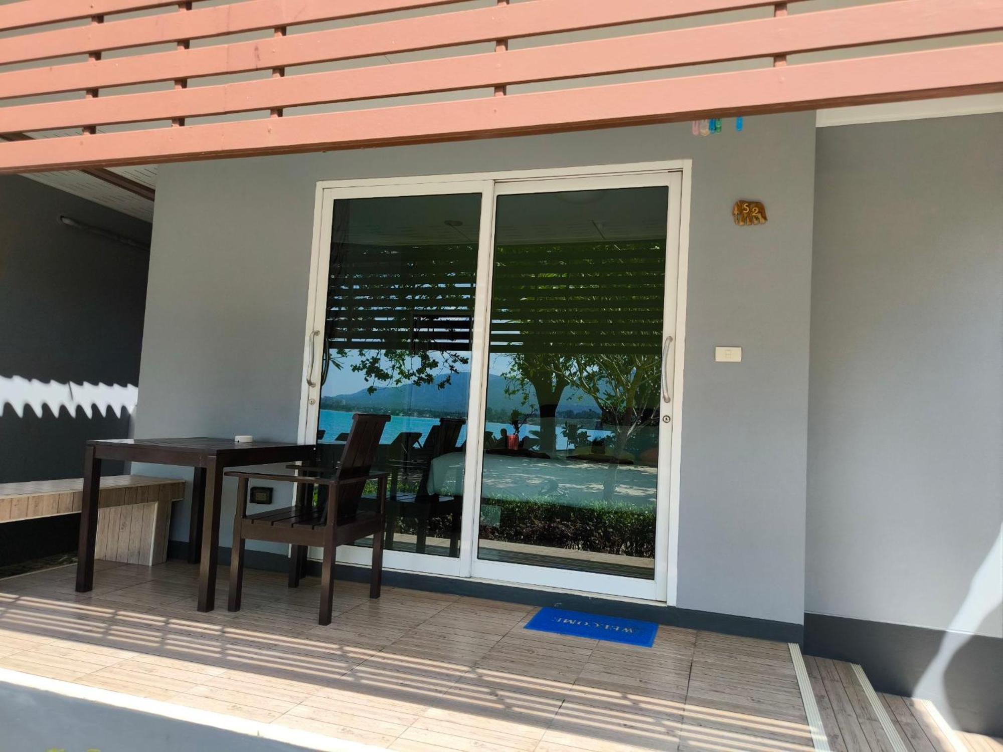 Maenam Villa Hotel Мае Нам Екстериор снимка