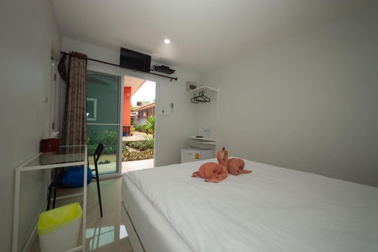 Maenam Villa Hotel Мае Нам Екстериор снимка